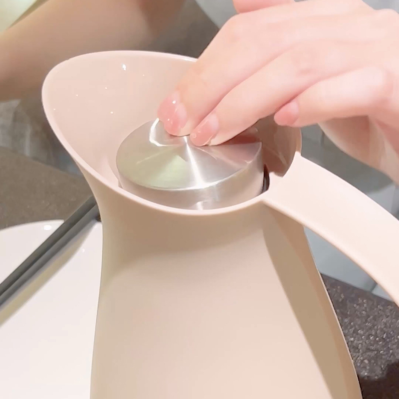 Vacuum-insulated flask with a  - Vacuum Insulated Flask recensie en prijs