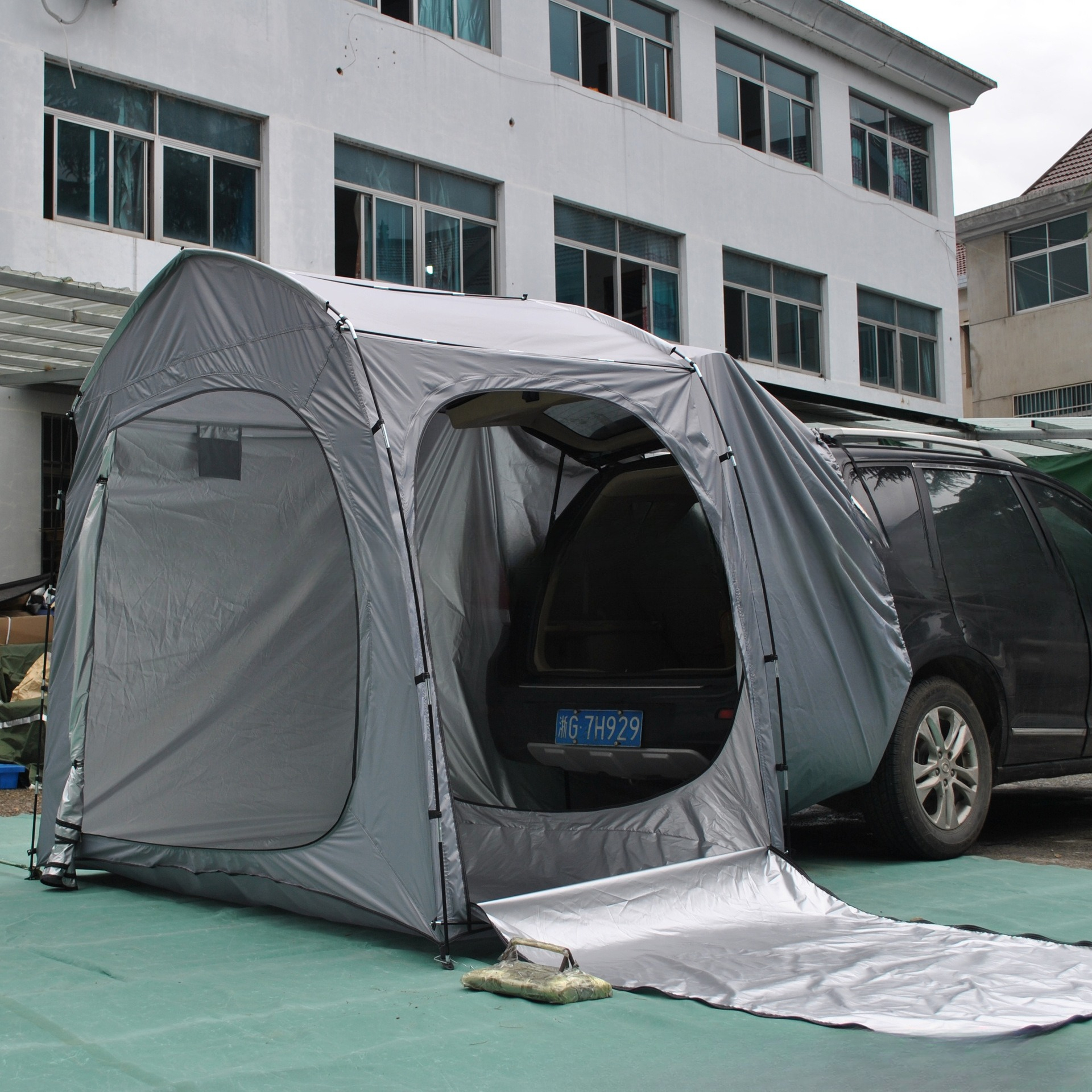 Easy to store full-model rear  - Outdoor Camping Car Tail Tent recensie en prijs